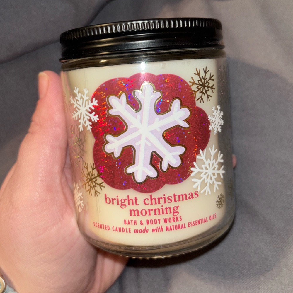 NWT 7oz Single Wick Bath & Body Works “Bright Christmas Morning” Candle